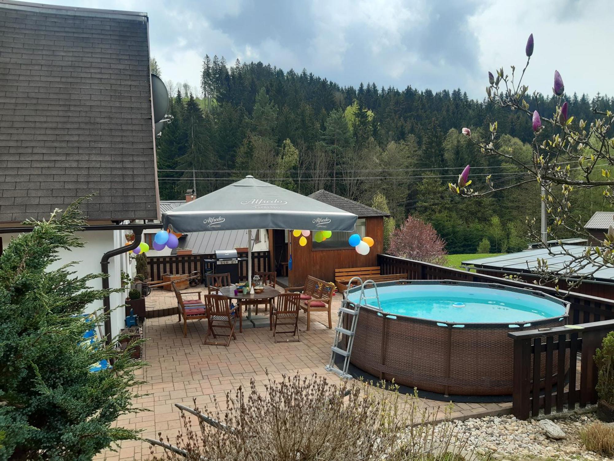 Chalupa V Haraticich Jablonec nad Nisou Esterno foto